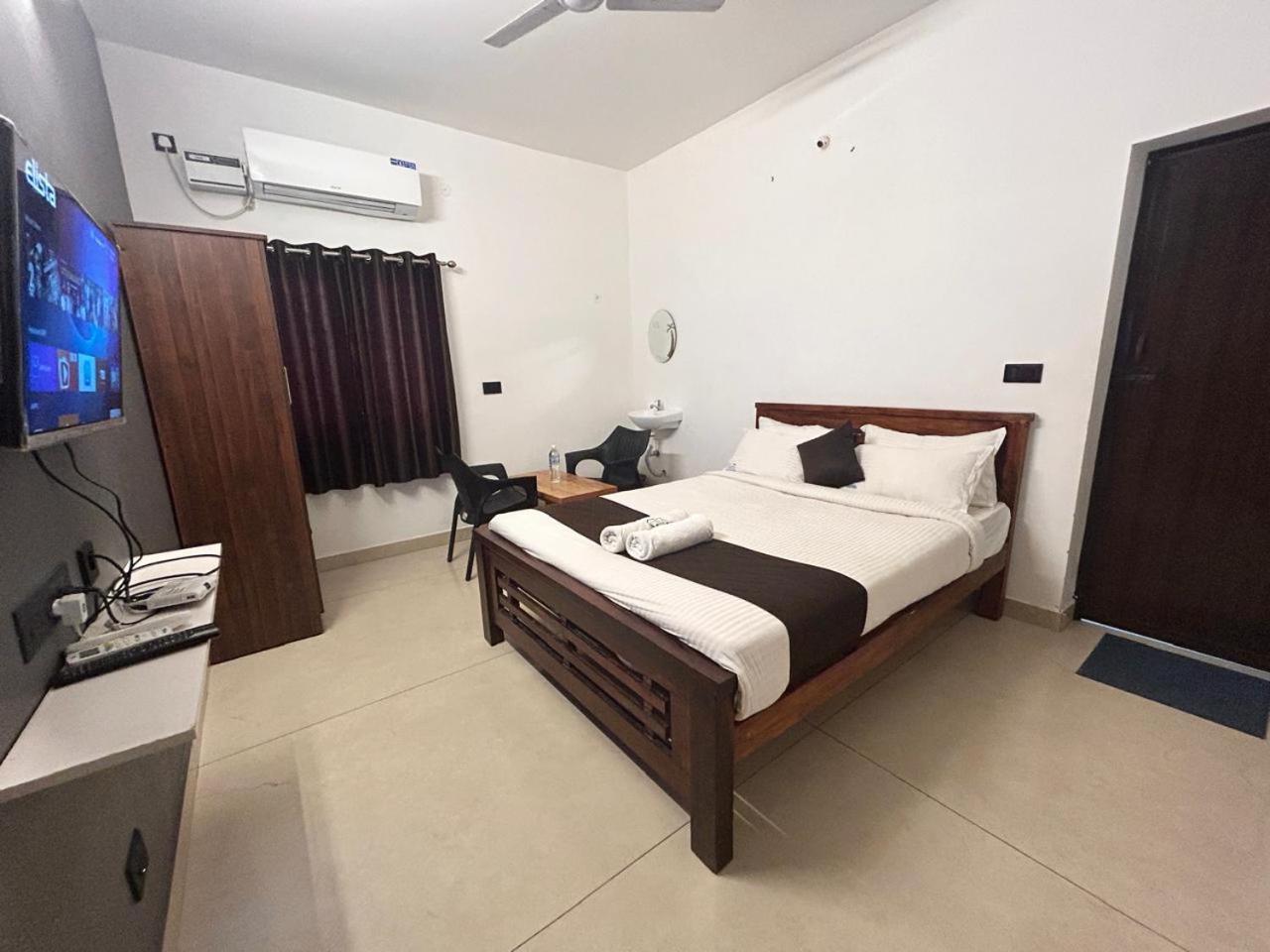 The Ocean Grand Hotell Pondicherry Exteriör bild