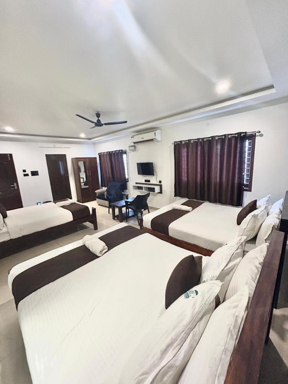 The Ocean Grand Hotell Pondicherry Exteriör bild