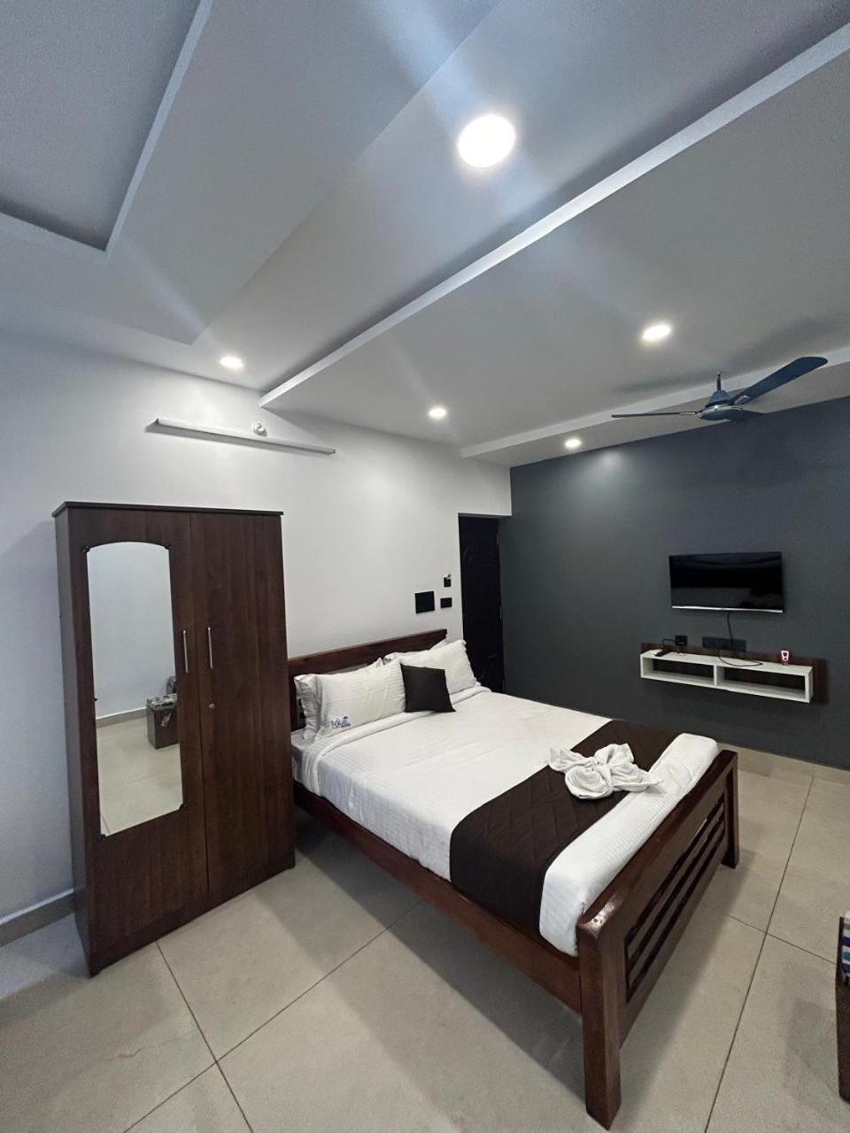 The Ocean Grand Hotell Pondicherry Exteriör bild