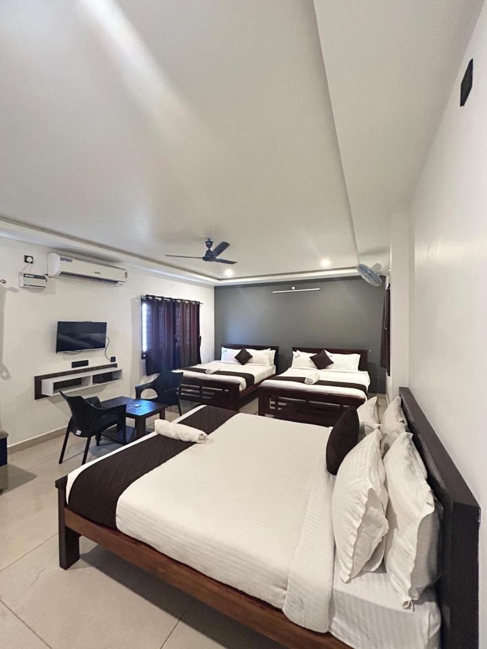 The Ocean Grand Hotell Pondicherry Exteriör bild